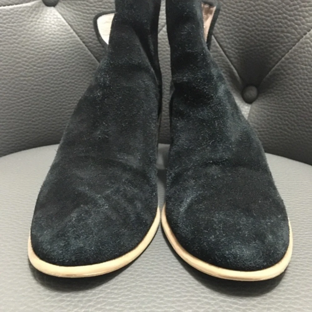 hinge suede booties