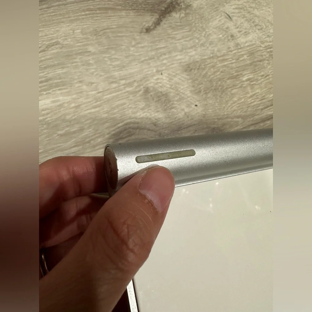 Apple genuine wireless