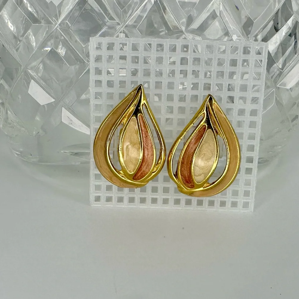 Vintage 3” Enamel Gold-Tone Pink Funky Oversized Leaf Clip Earrings