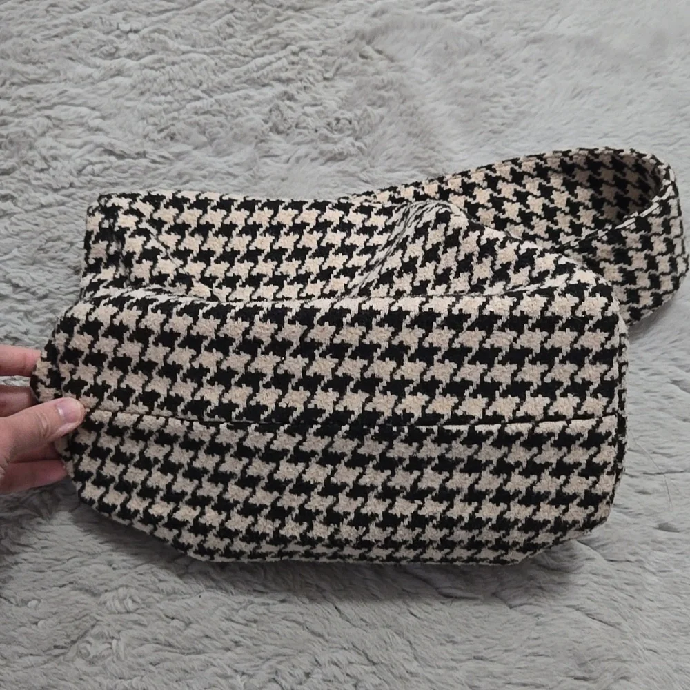 Houndstooth pattern hobo mini shoulder bag