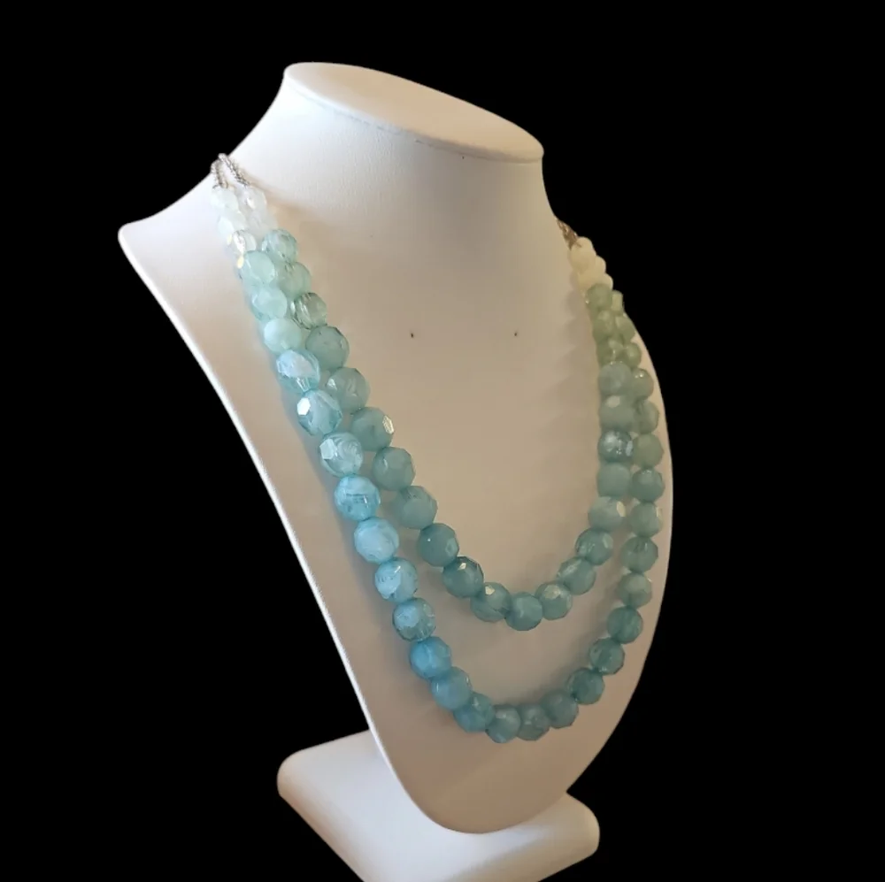 Vintage item description