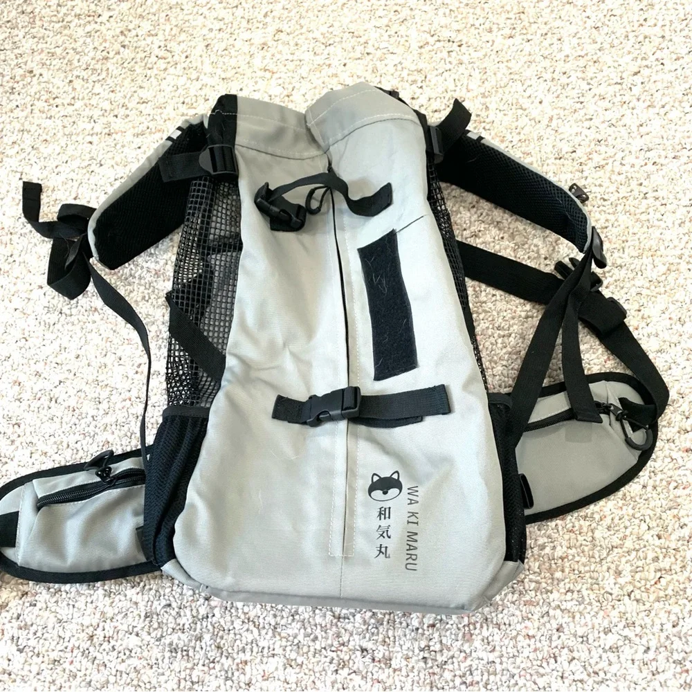 N/A pet carrier