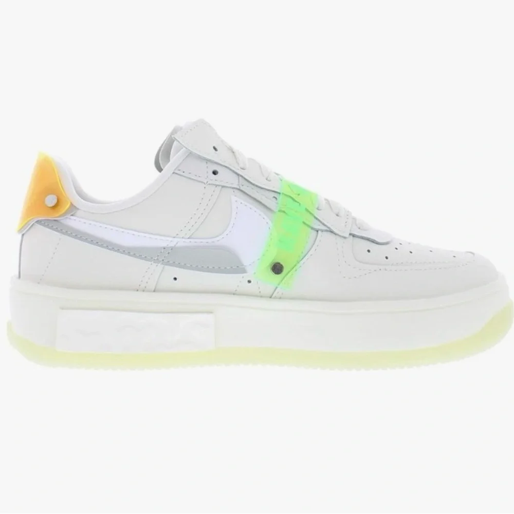 EUC Nike Air Force 1 Woman Fontanka Sneakers
