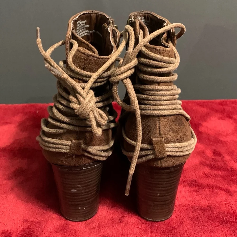 Women's JustFab Brown montey Ankle Boots Size 8