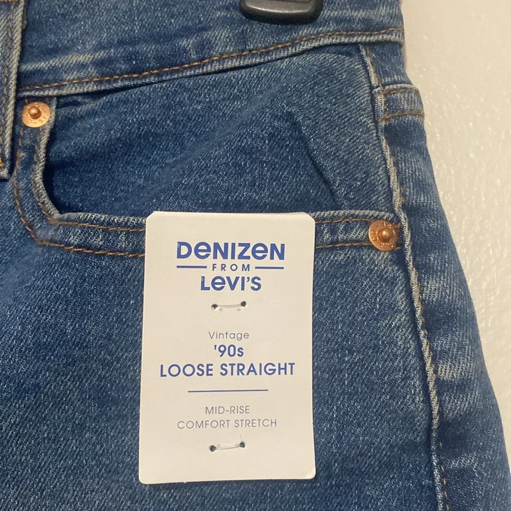 Denizen Levi’s ‘90’s Loose Fit Straight Leg Mom Jeans Mid Rise - Size 2