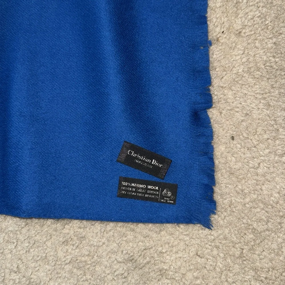 Christian Dior Scarf 💙 GUC with COA