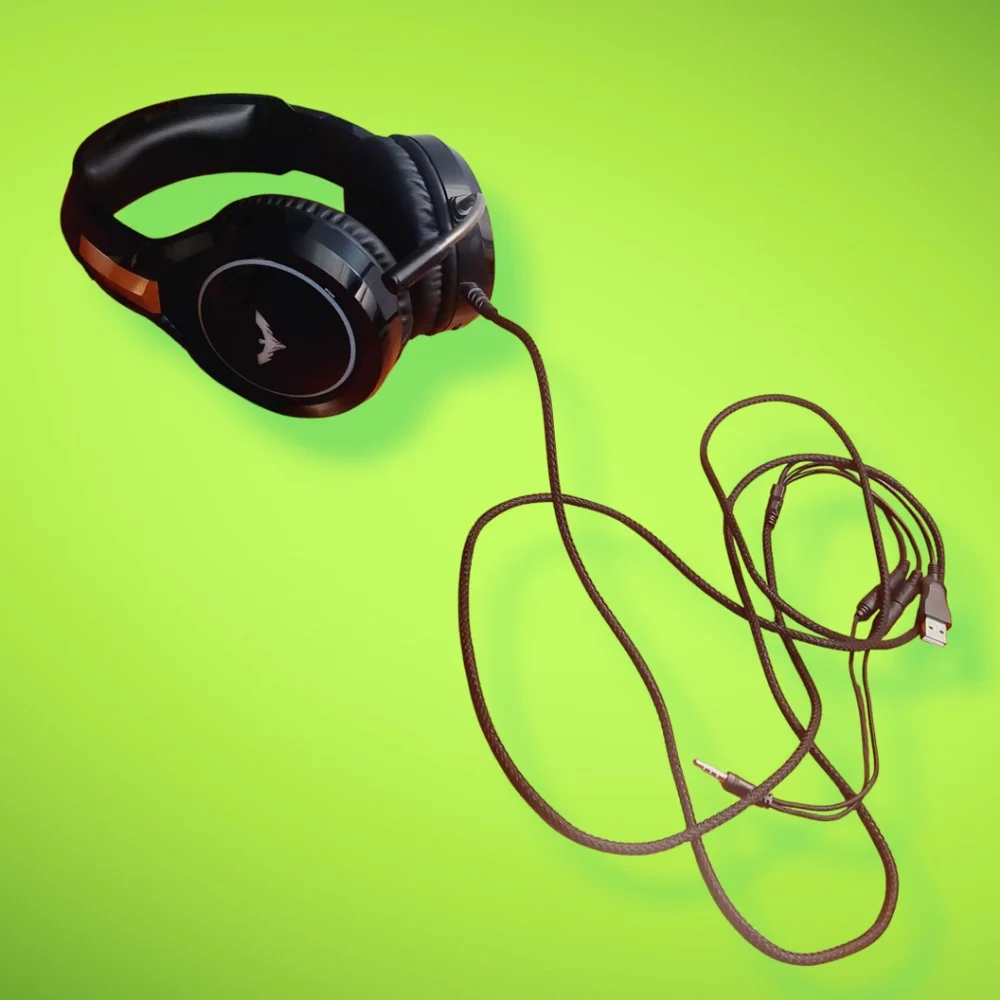 Black Hawk | Gaming USB Headset | GH-05 | 2-In-1 PC Adapter | PS4 | Xbox One |
