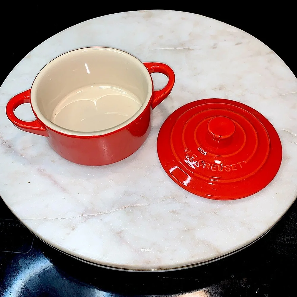 LE CREUSET POTERIE MINI COCOTTE with LID RED STONEWARE