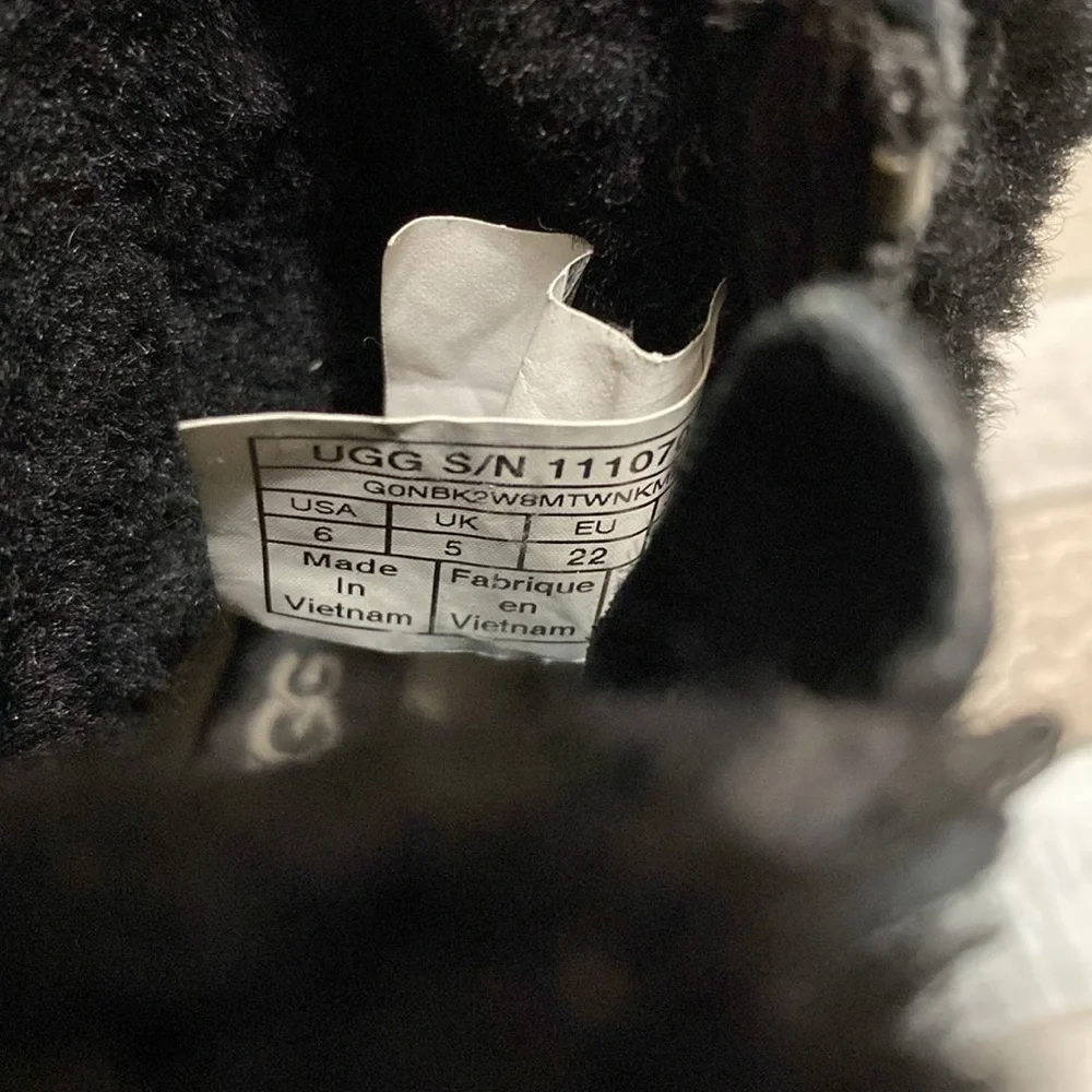Ugg Toddler Mini Quilted Fluff Boots