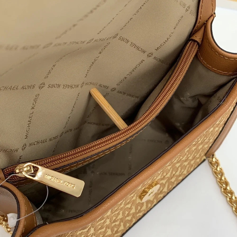 Michael Kors pocket plate free