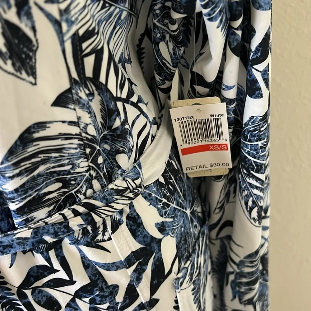 NWT Yarn & Sea Sleep Robe, Size X-Small