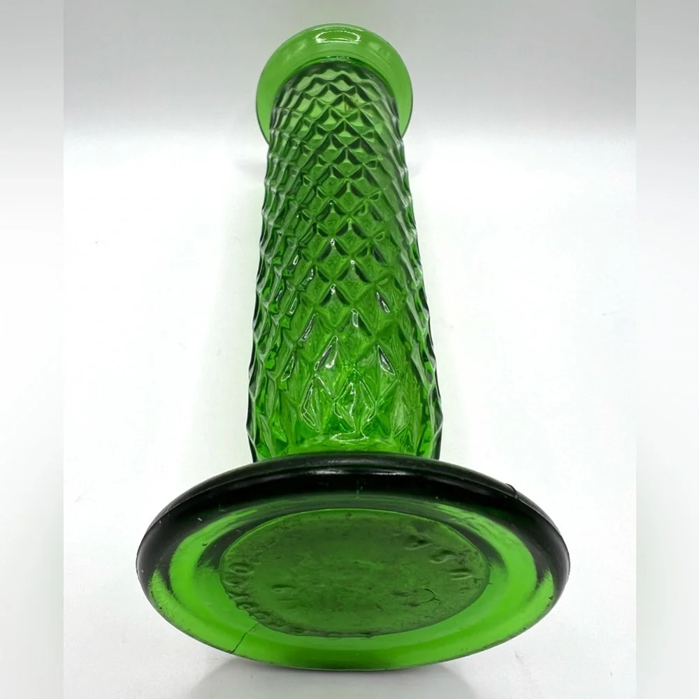 Vintage EO Brody USA Emerald Green Glass Diamond Pattern Bud Vase 8 in Height