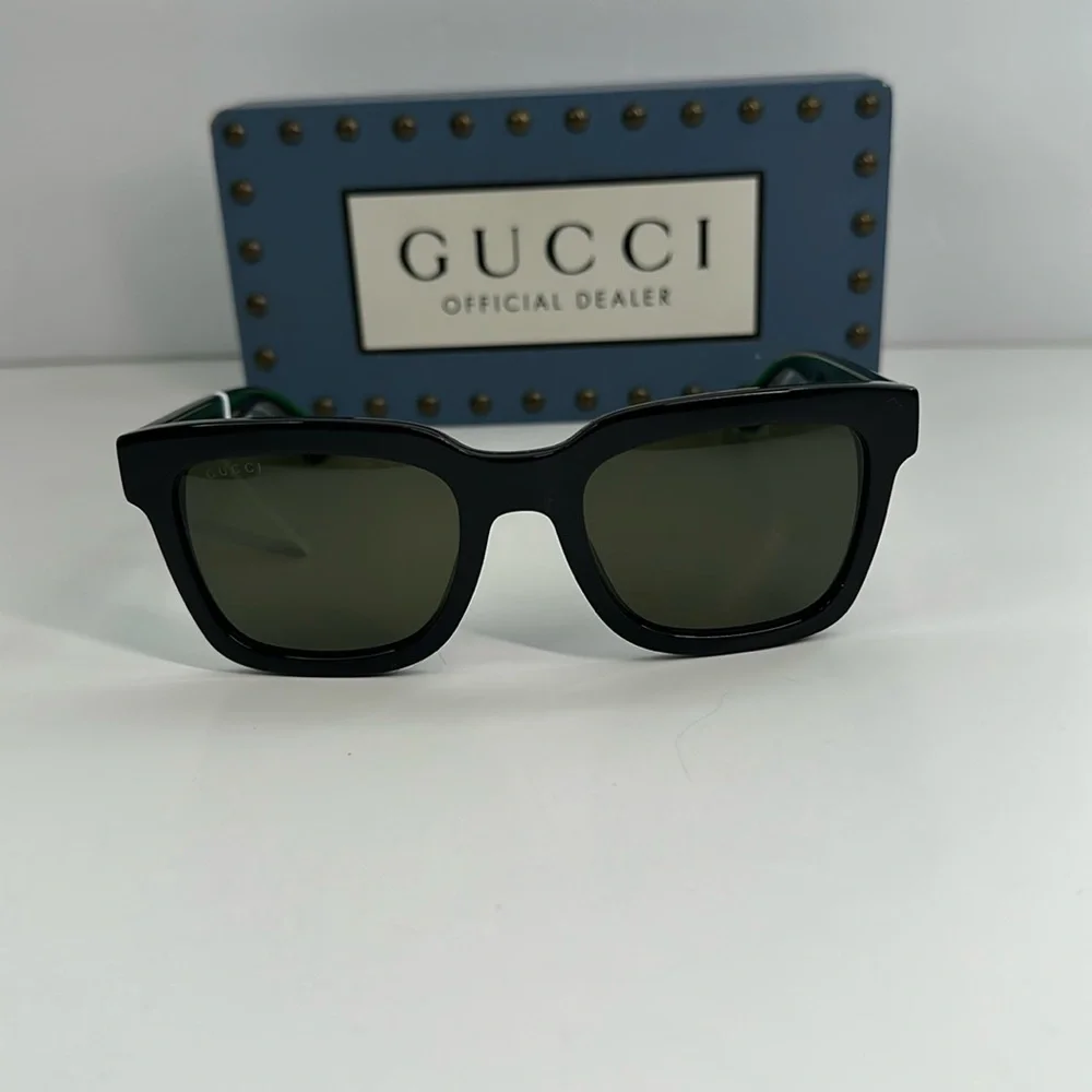 💯- New Authentic Gucci Gucci GG0001SN 002 Black/GREEN/ Red Sunglasses