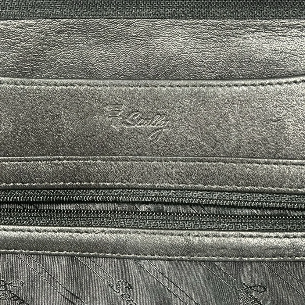 Scully leather black