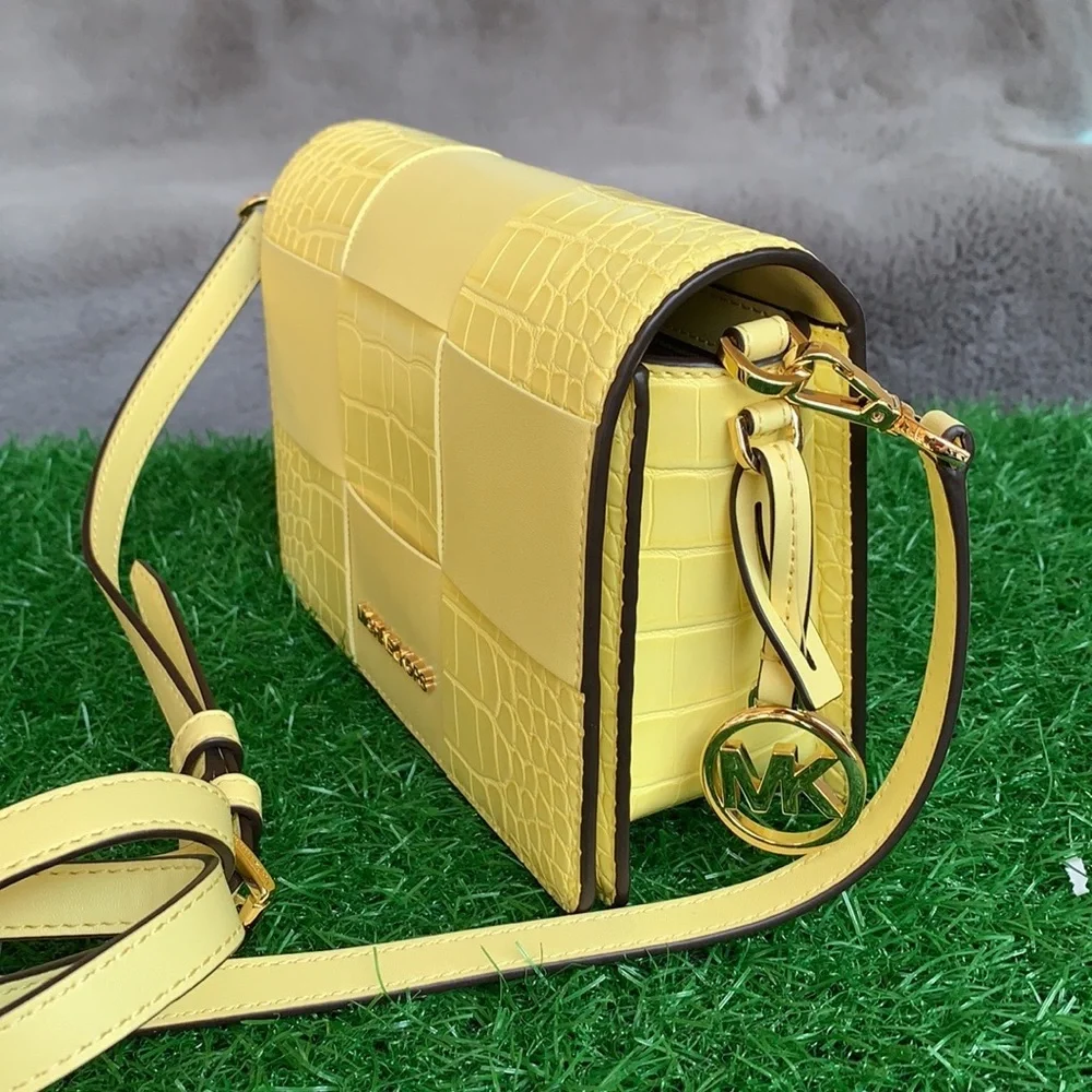 Michael Kors spacious appeal 75%