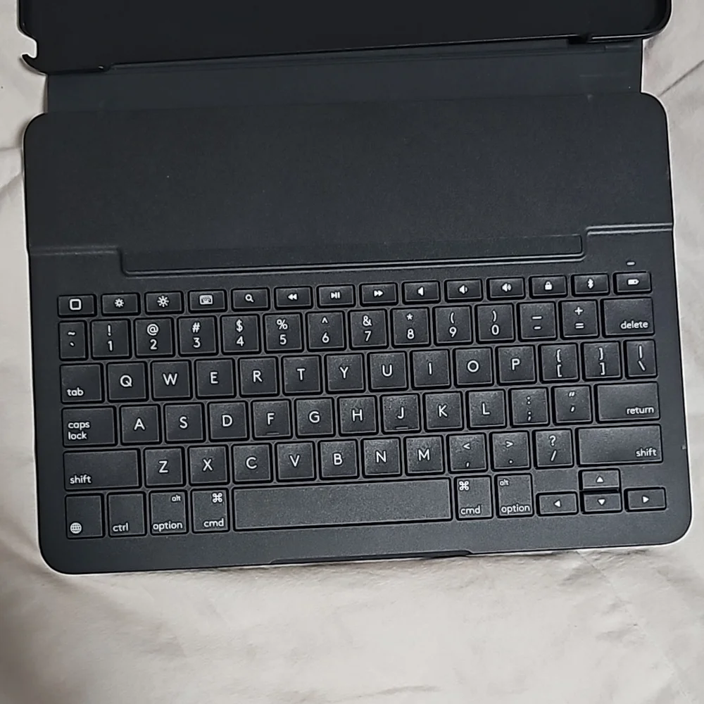 Logitech used slim