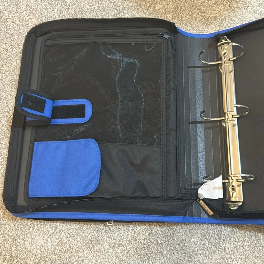 Five Star Zipper Binder, 2 Inch 3-Ring Binder for School