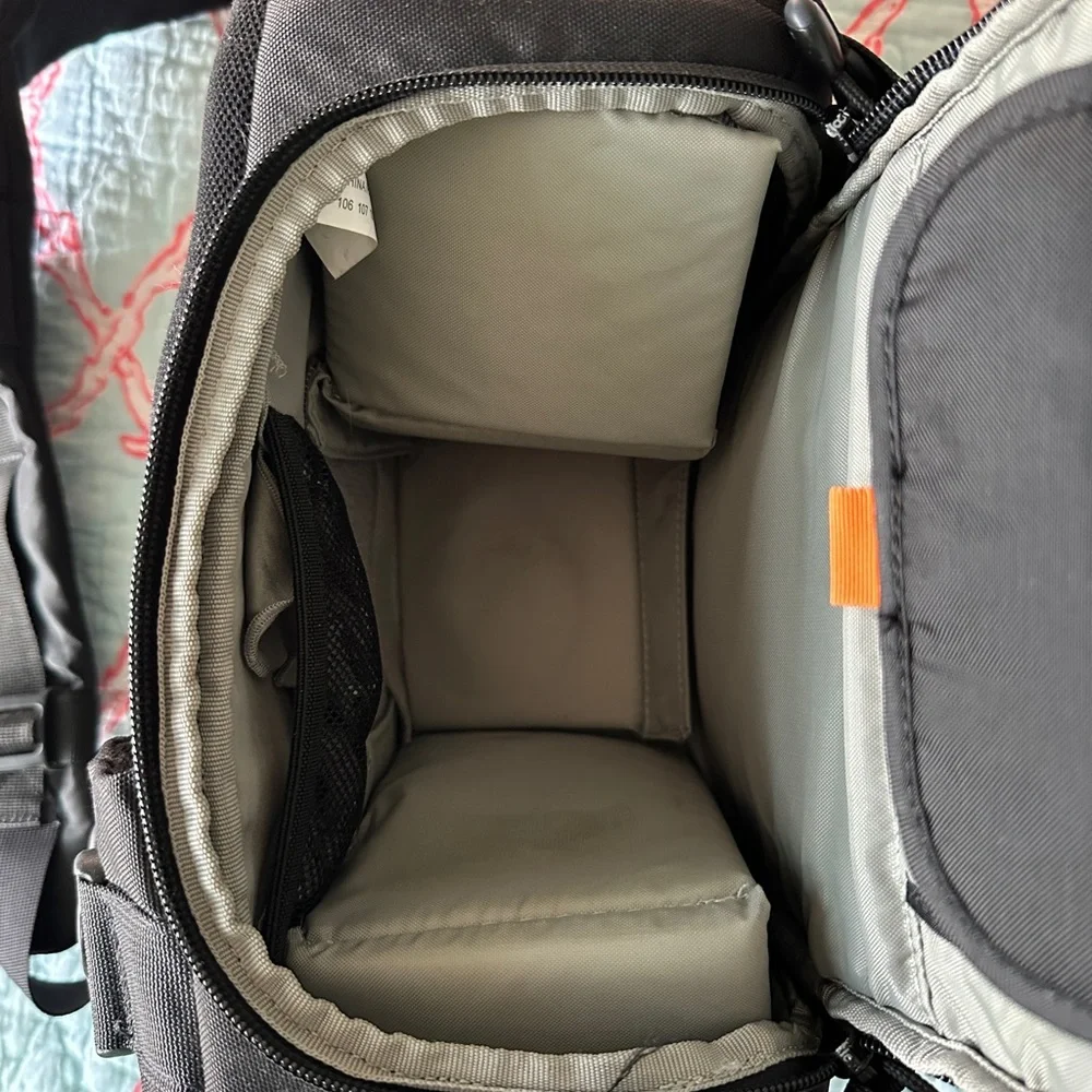 LowePro slingshot camera