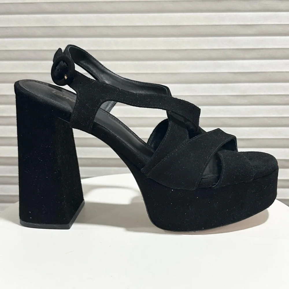 Larroude please offers