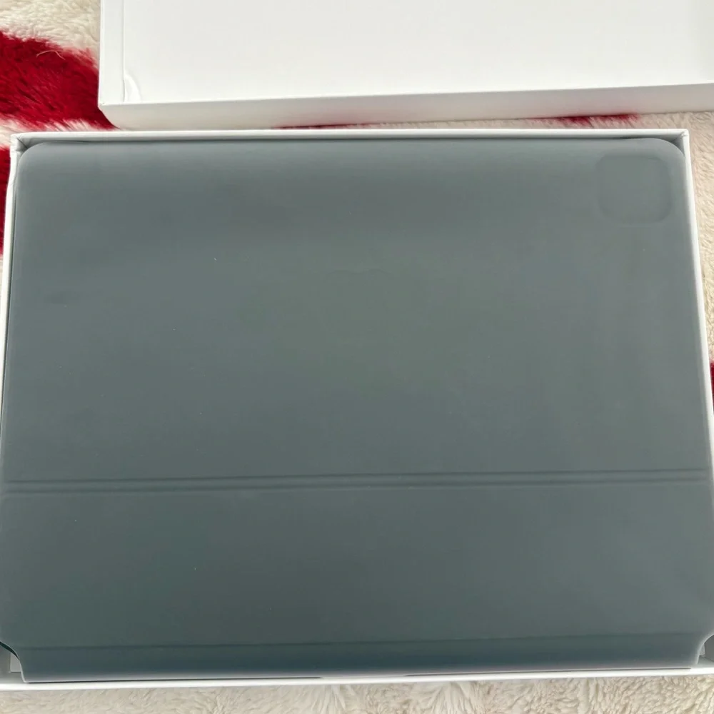 Brand new apple Magic Keyboard for IPad