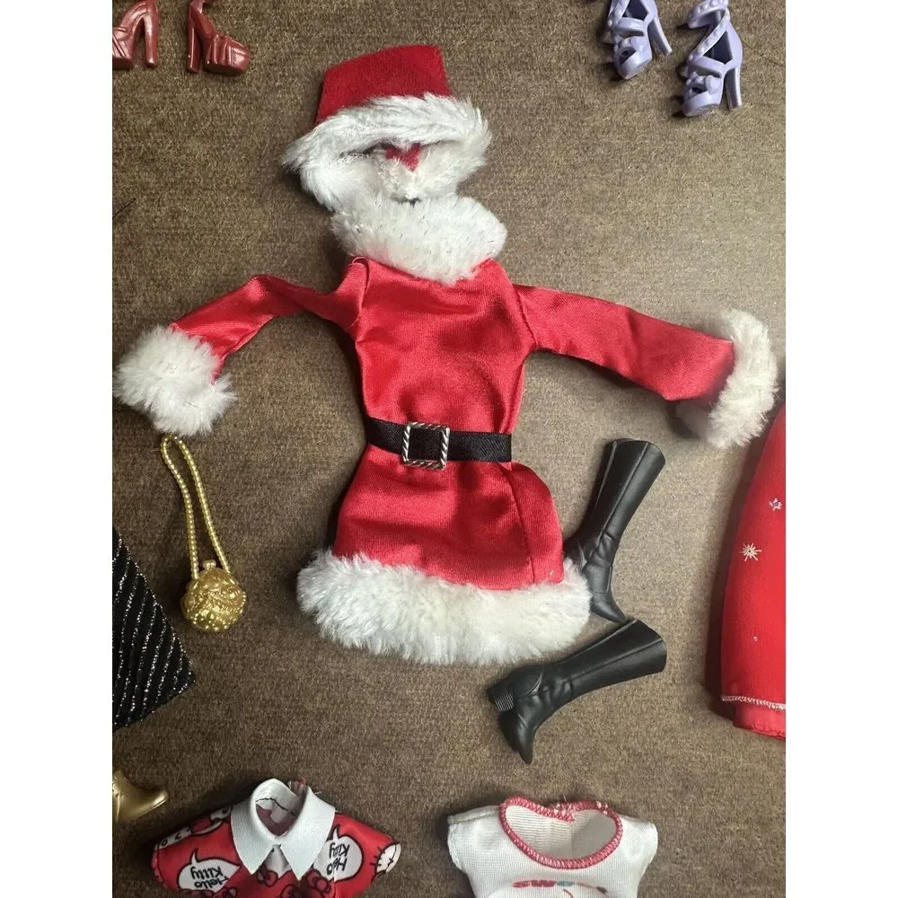 Barbie Outfits And Accessories 10 Complete Outfits Over 45 Pieces!