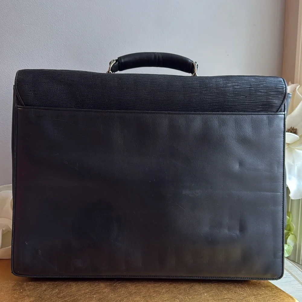 Bosca padded center leather