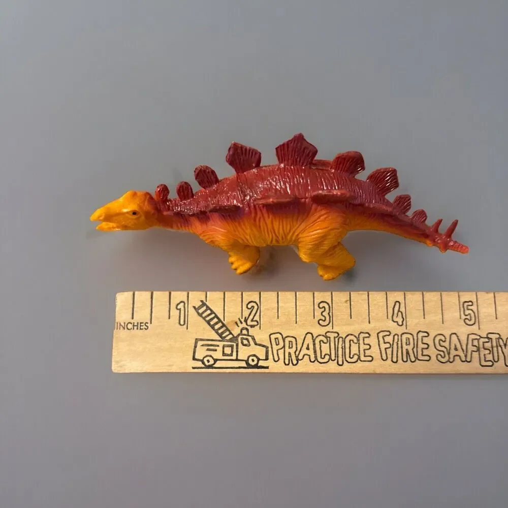 Lot Of Three Stegosaurus Plastic Figures Dinosaur Family Diorama Approx 2 Inch