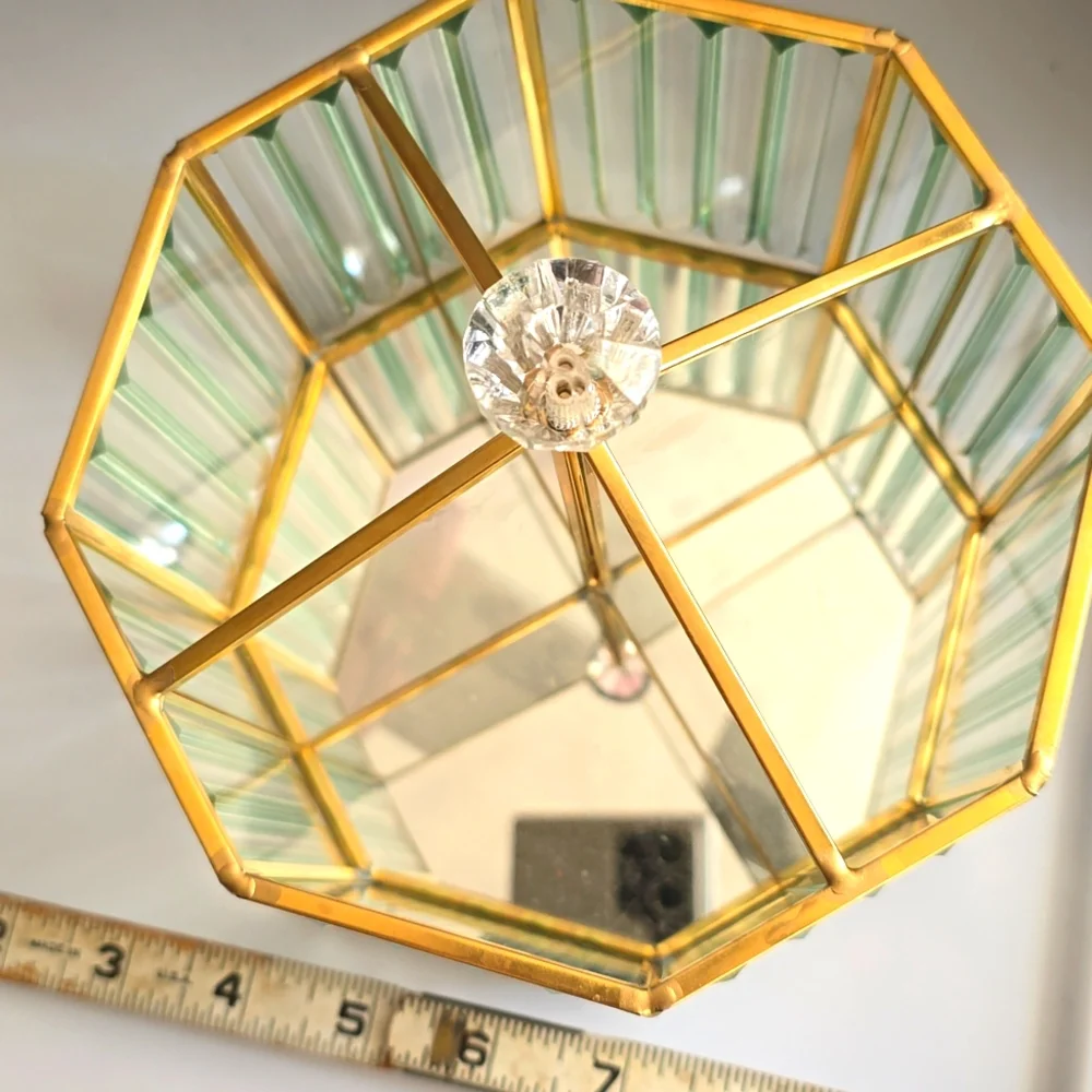 N/A gold glass
