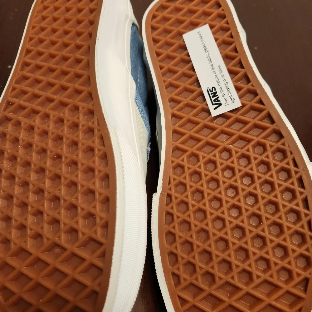 Vans slip blue