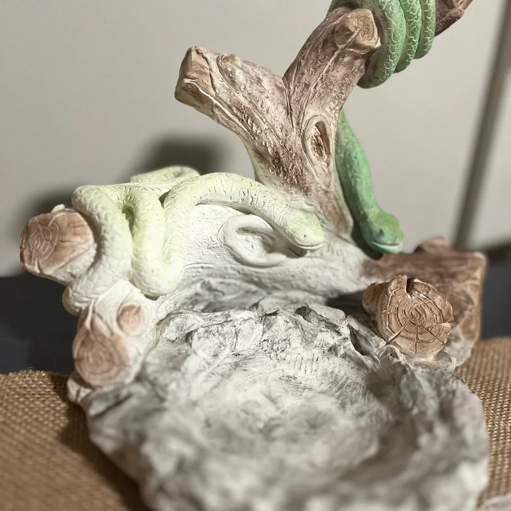 N/A unique sculpture