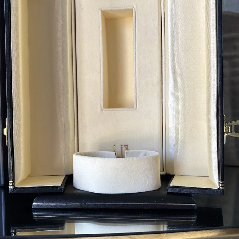Alfred Dunhill Vintage watch box. In good used condition