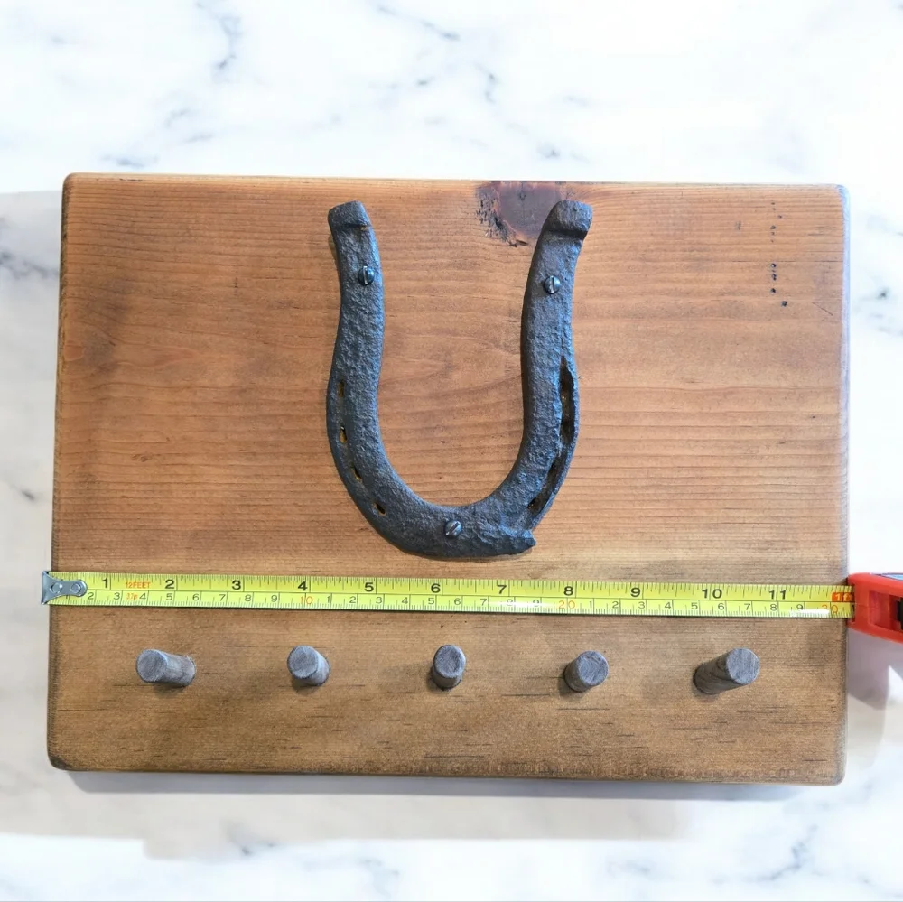 Handmade reclaimed pine wood gold rush era horseshoe wall hanging key hook 12x9