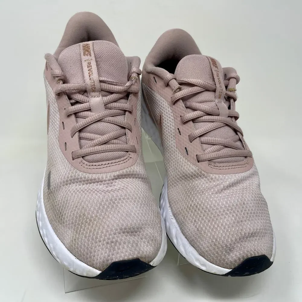 Nike retail sold new