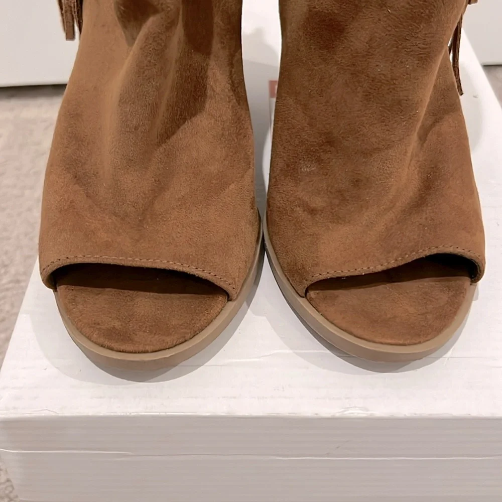 DV by Dolce Vita signs booties open
