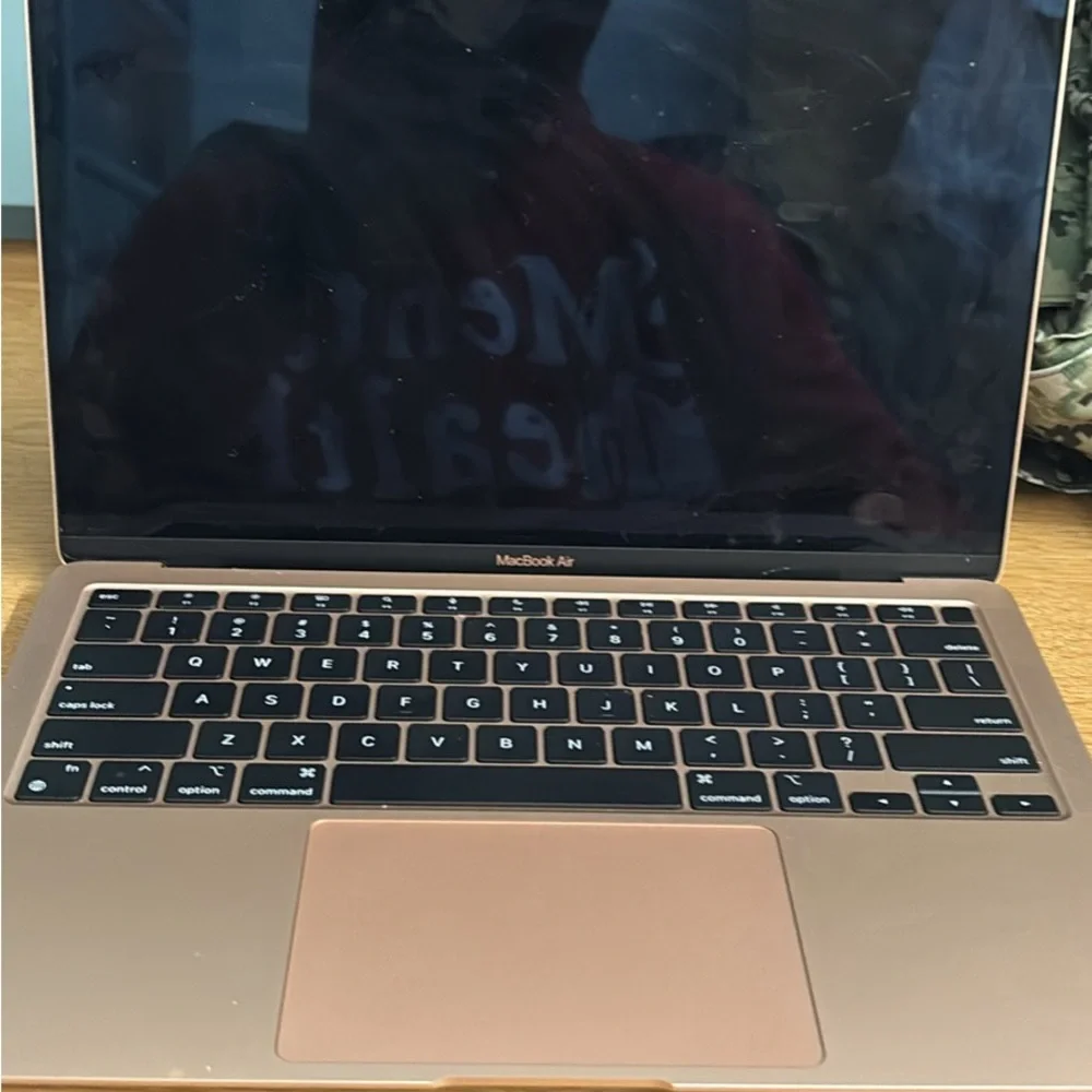 Apple sleek lightweight