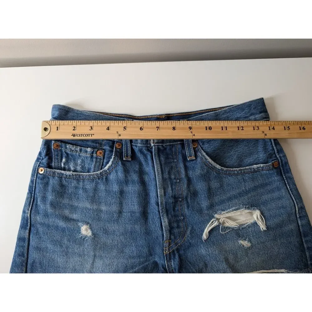 Levi's 501 High Rise Button Fly Distressed Shorts in Drive Me Crazy Size 26
