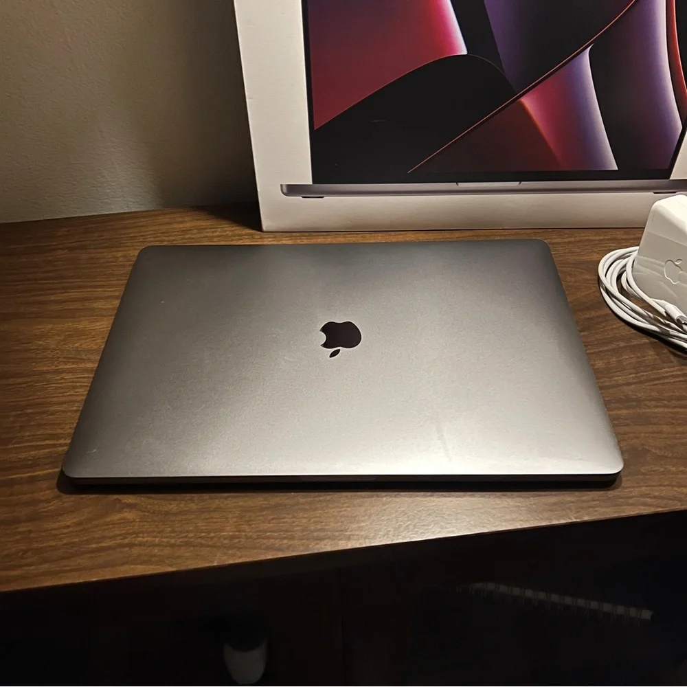 Apple 2018 macbook