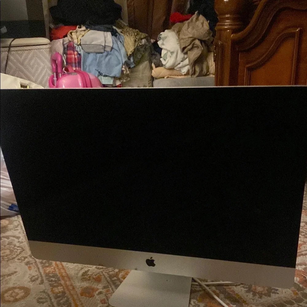 Apple Silver Laptop