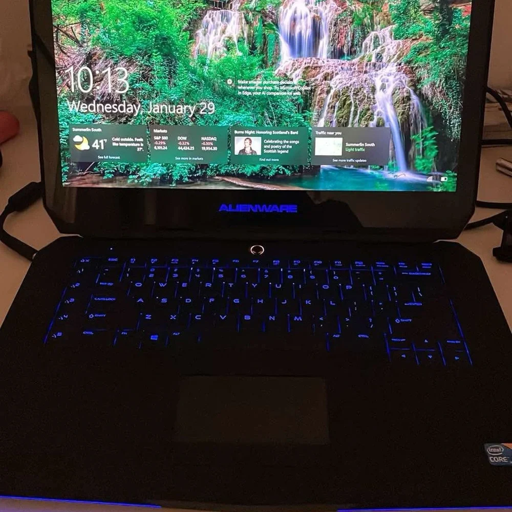 Alienware dell 15
