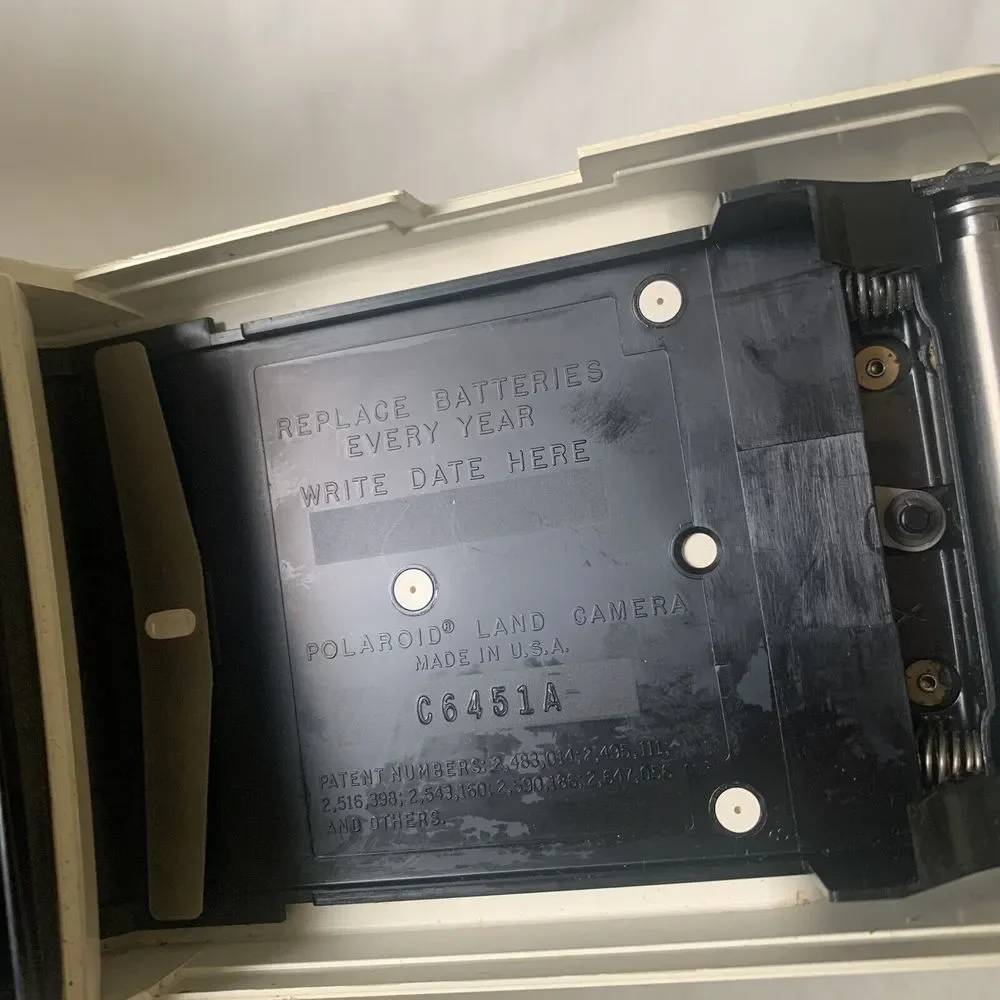 Polaroid camera untested