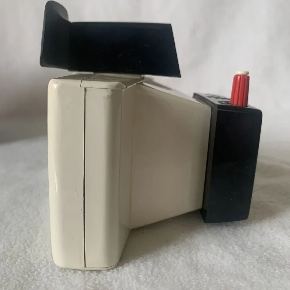 Polaroid camera untested