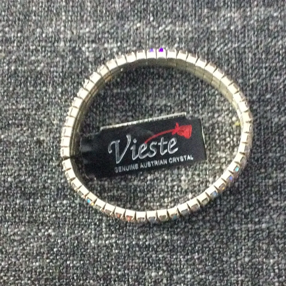 Vieste elegant wearable