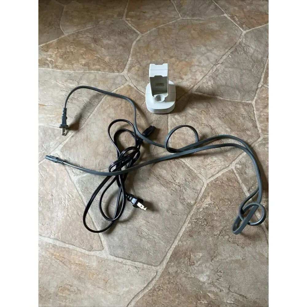 OEM Microsoft Xbox 360 Quick Charge Kit Base Station Only Tested X801981
