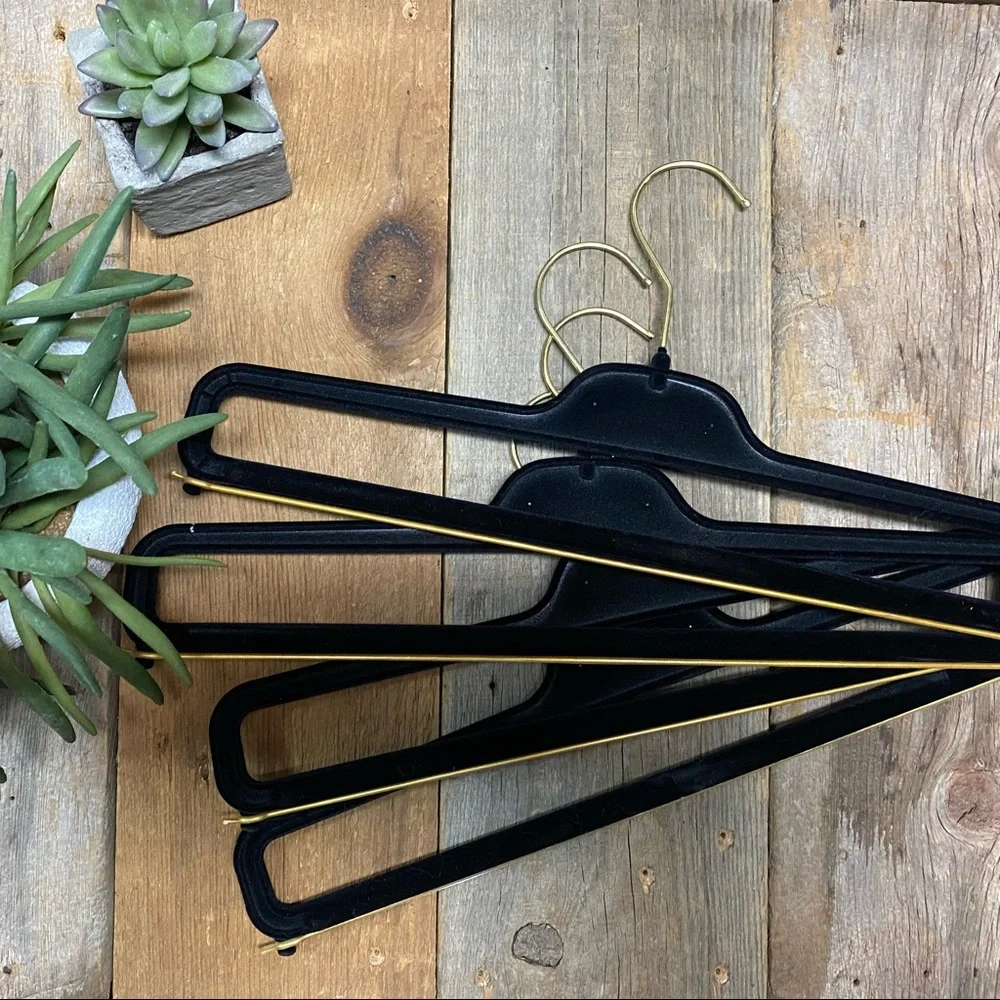 VERSACE Set of 4 Felt Pant Hangers