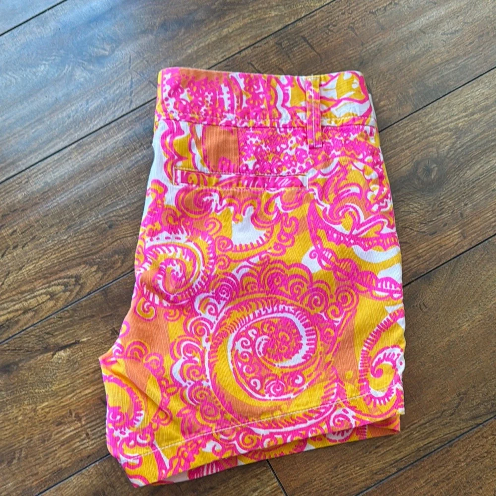 Lilly Pulitzer add pop