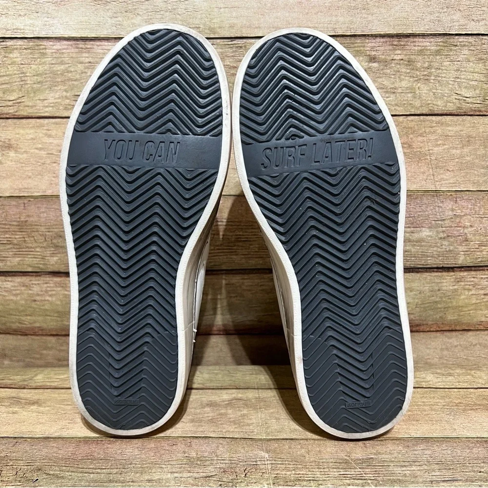 P448 leather faux