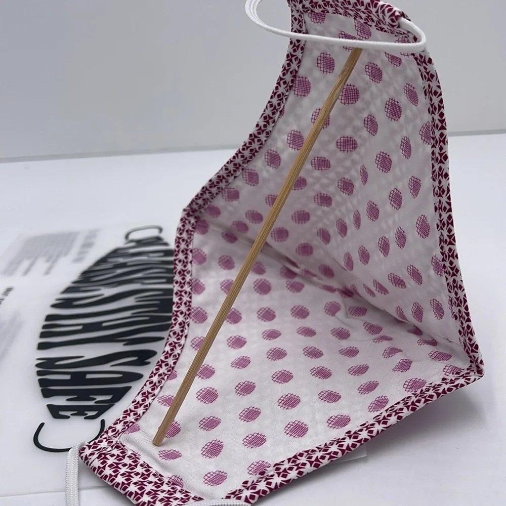 Red and White Patterned Face Mask TED BAKER LONDON Reversible Reusable NWT