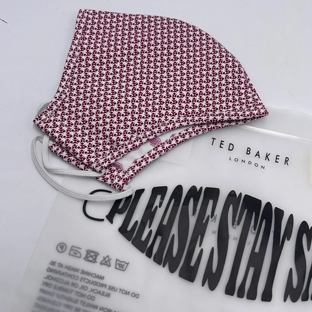 Red and White Patterned Face Mask TED BAKER LONDON Reversible Reusable NWT