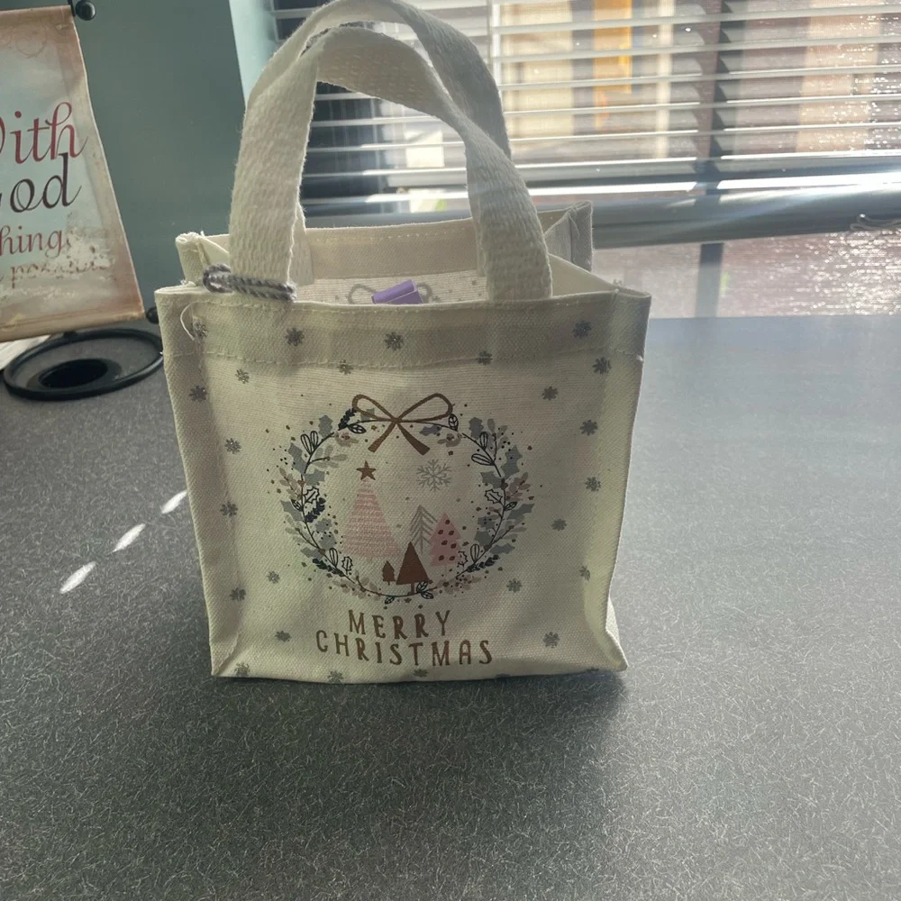Lucky Brand charming floral
