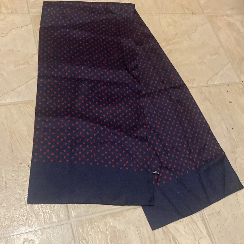 Brooks Brothers Navy/Red Colored 100% Silk Scarf 11 x‎ 53’ EUC